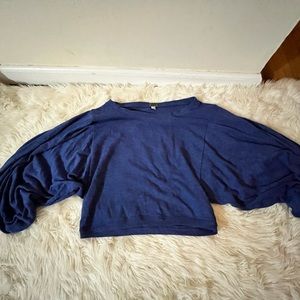 Long sleeve crop top